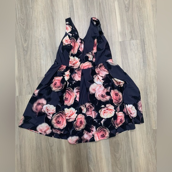 NWT City Chic Floral Dress Size 20W - Picture 4 of 10